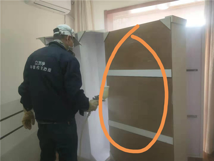 甲醛超標(biāo)3倍！家里有這樣的板材家具要注意了！